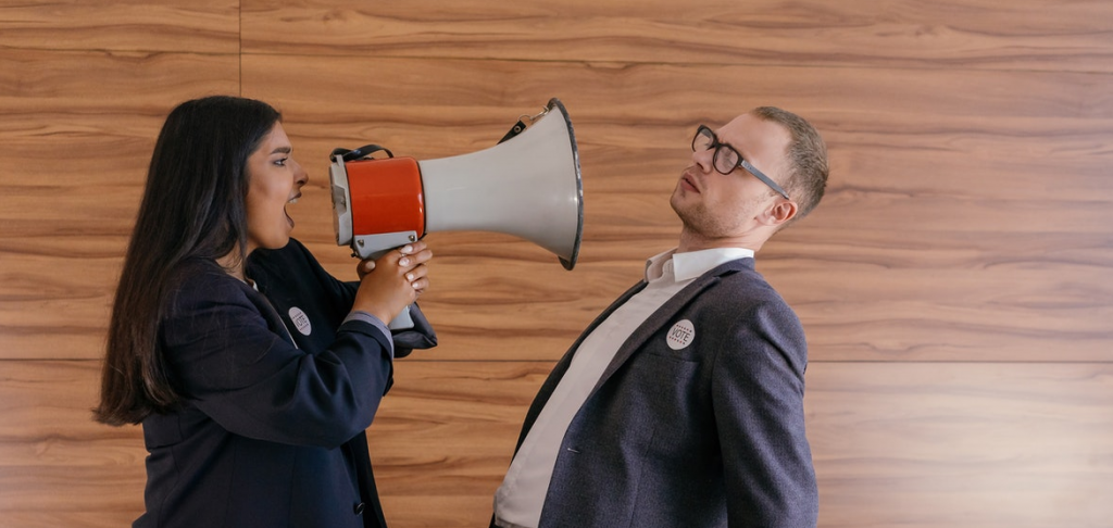 Die eigene Meinung zu verteidigen aus Liebe zu sich selbst