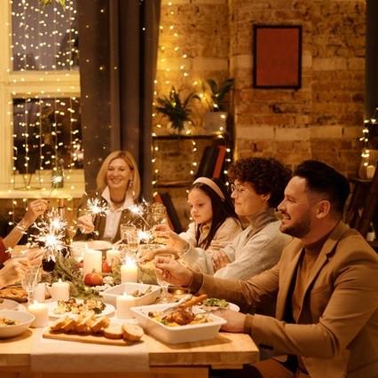 Stressfreie Weihnachten kann auch einen Besuch weniger bedeuten.