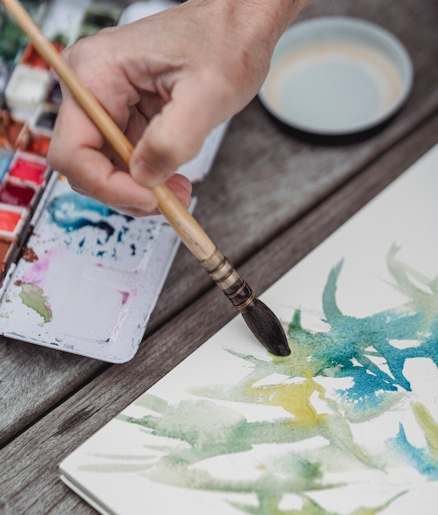 Auch Kunsttherapie hilft im Rahmen einer Psychotherapie bei Depressionen oder Angststörungen sowie Traumata